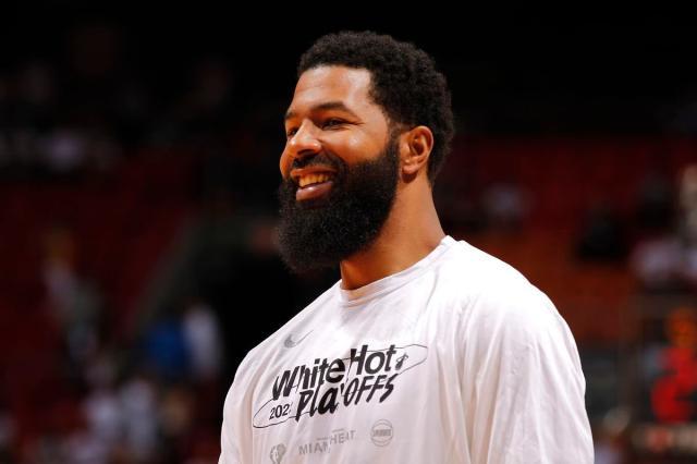 足球在线直播免费观看-签约大莫里斯填满15人名单 篮网的运作并未结束