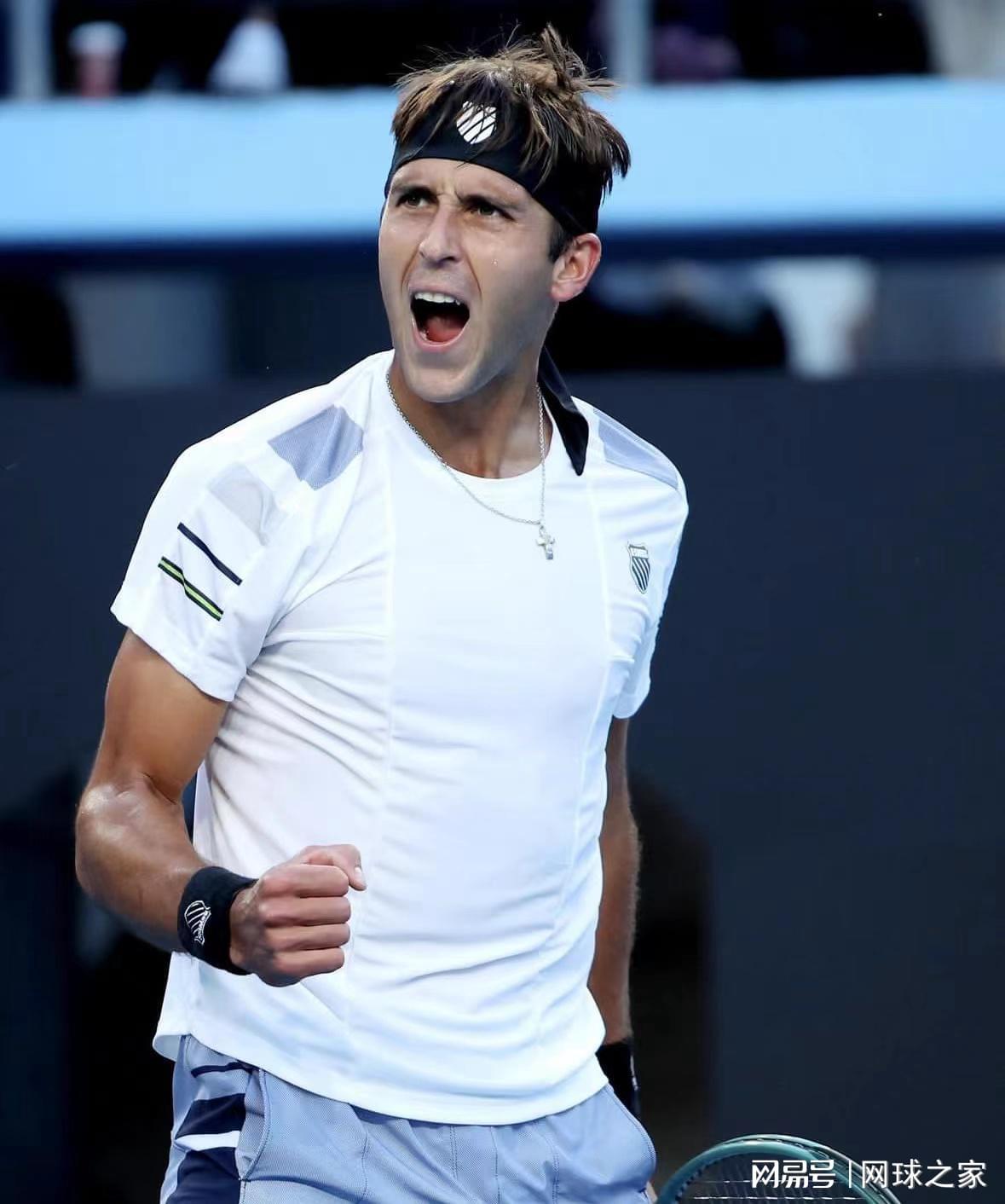 178体育直播在线观看-何惧一日双赛，埃切维里四进巡回赛决赛终夺冠